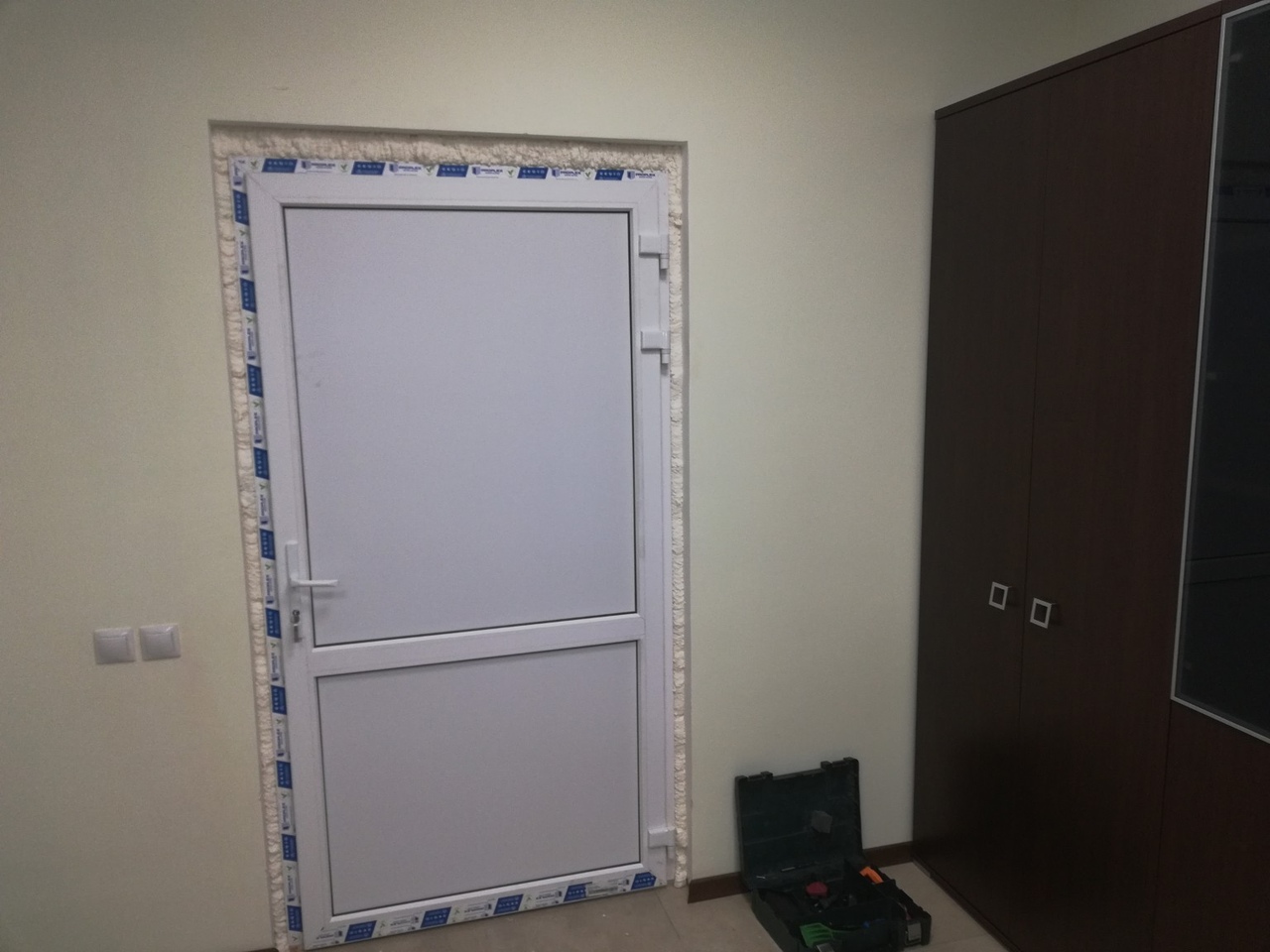 https://shahty.delaem-okna.ru/storage/app/uploads/public/63f/486/e2b/63f486e2b4315678531461.jpg